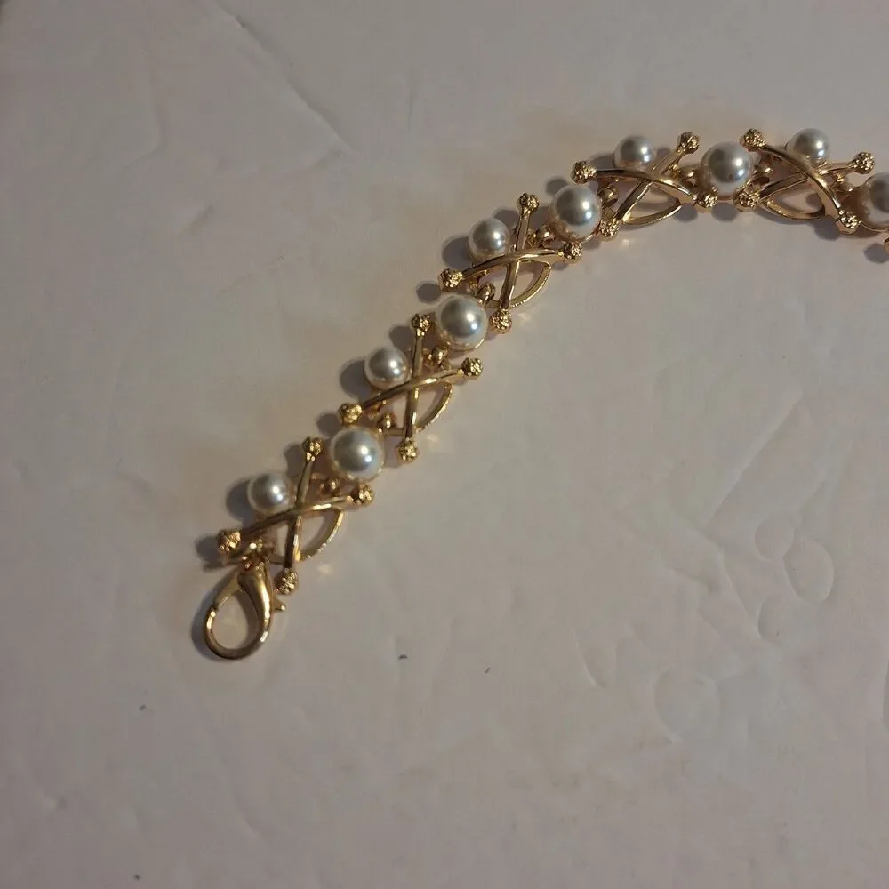 Pearl gold tone